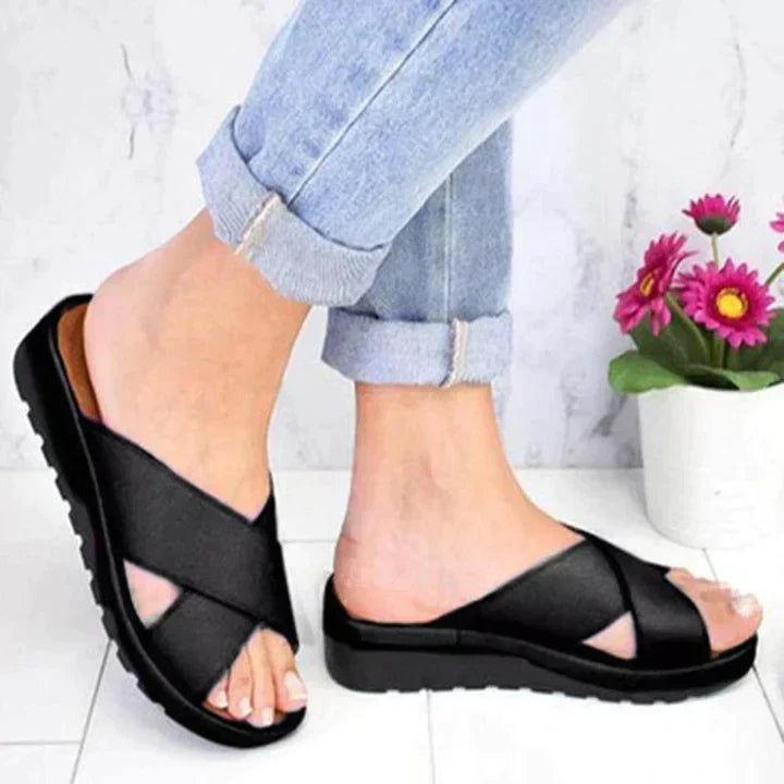 Chrissie - Trendsetting Orthopaedic Sandals