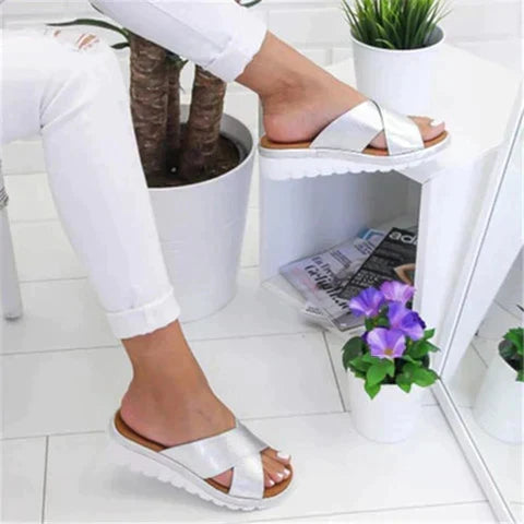 Chrissie - Trendsetting Orthopaedic Sandals