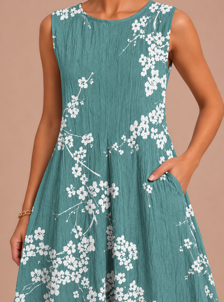 Comfortable Sleeveless Summer Dress